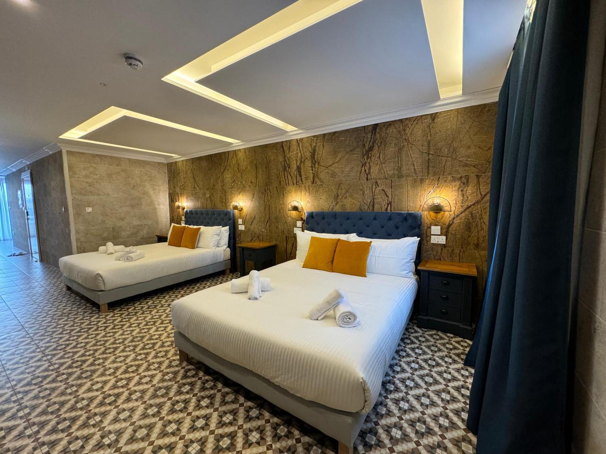 Balcony Hotel Saint Julian's Екстер'єр фото