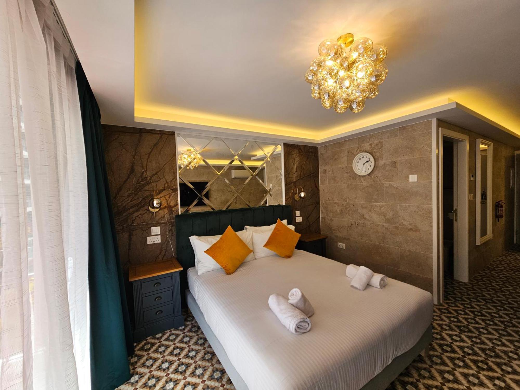Balcony Hotel Saint Julian's Екстер'єр фото