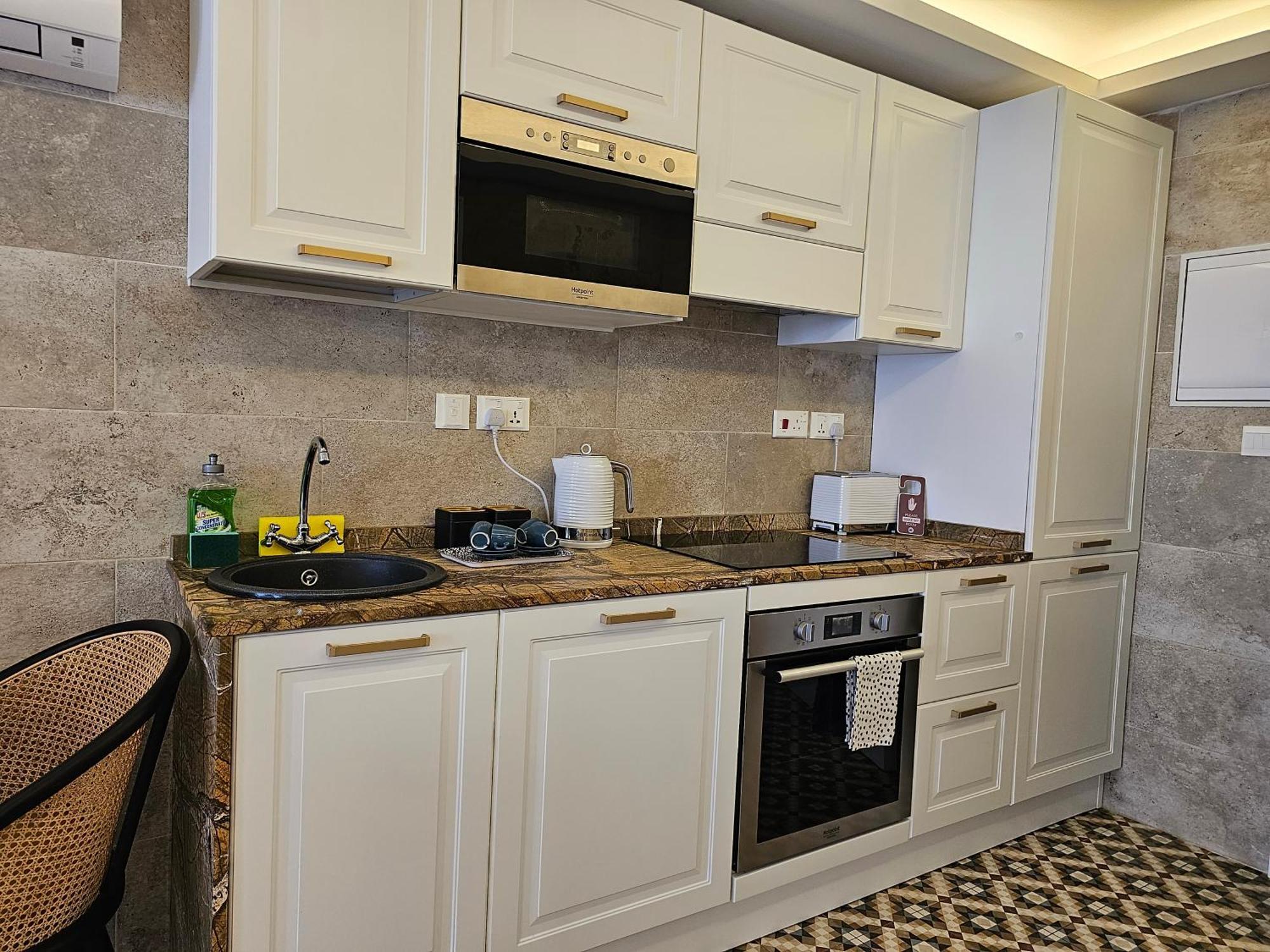Balcony Hotel Saint Julian's Екстер'єр фото