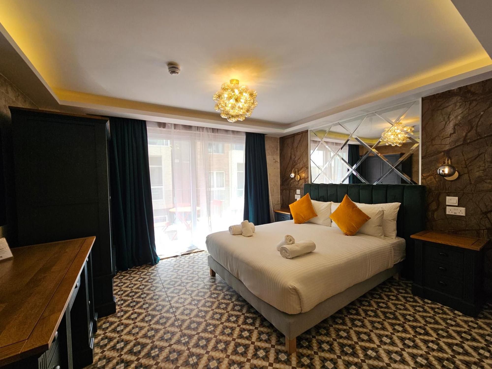 Balcony Hotel Saint Julian's Екстер'єр фото