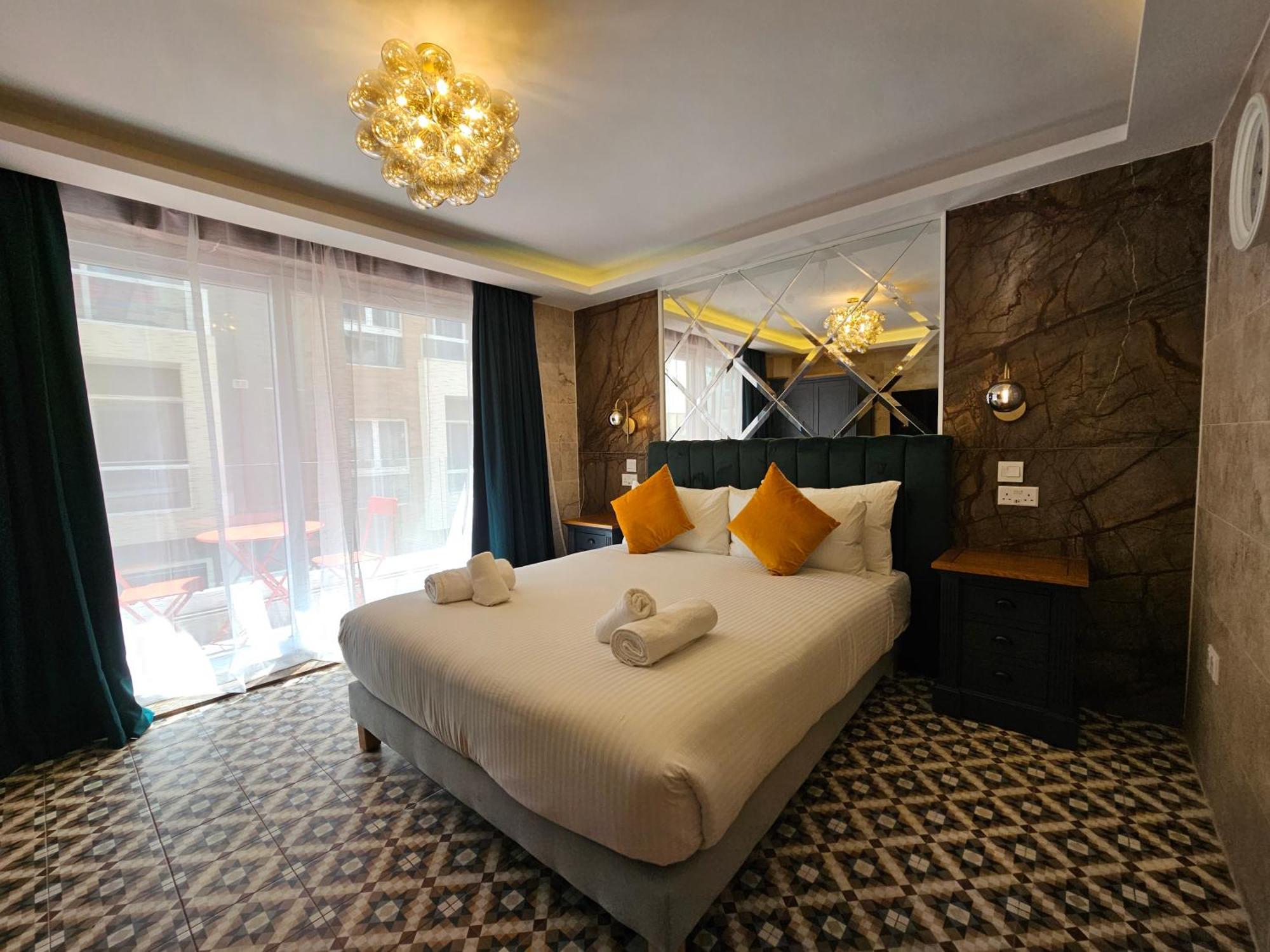 Balcony Hotel Saint Julian's Екстер'єр фото