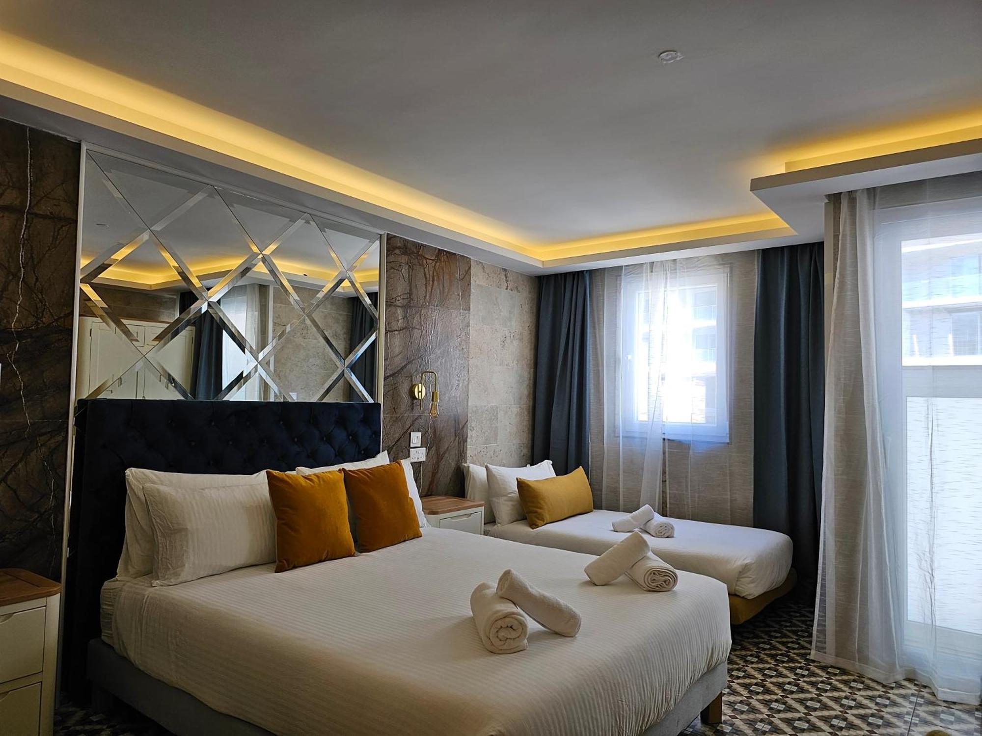Balcony Hotel Saint Julian's Екстер'єр фото