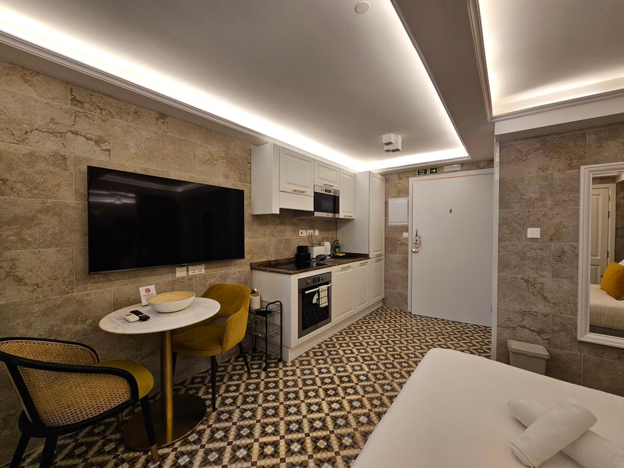 Balcony Hotel Saint Julian's Екстер'єр фото