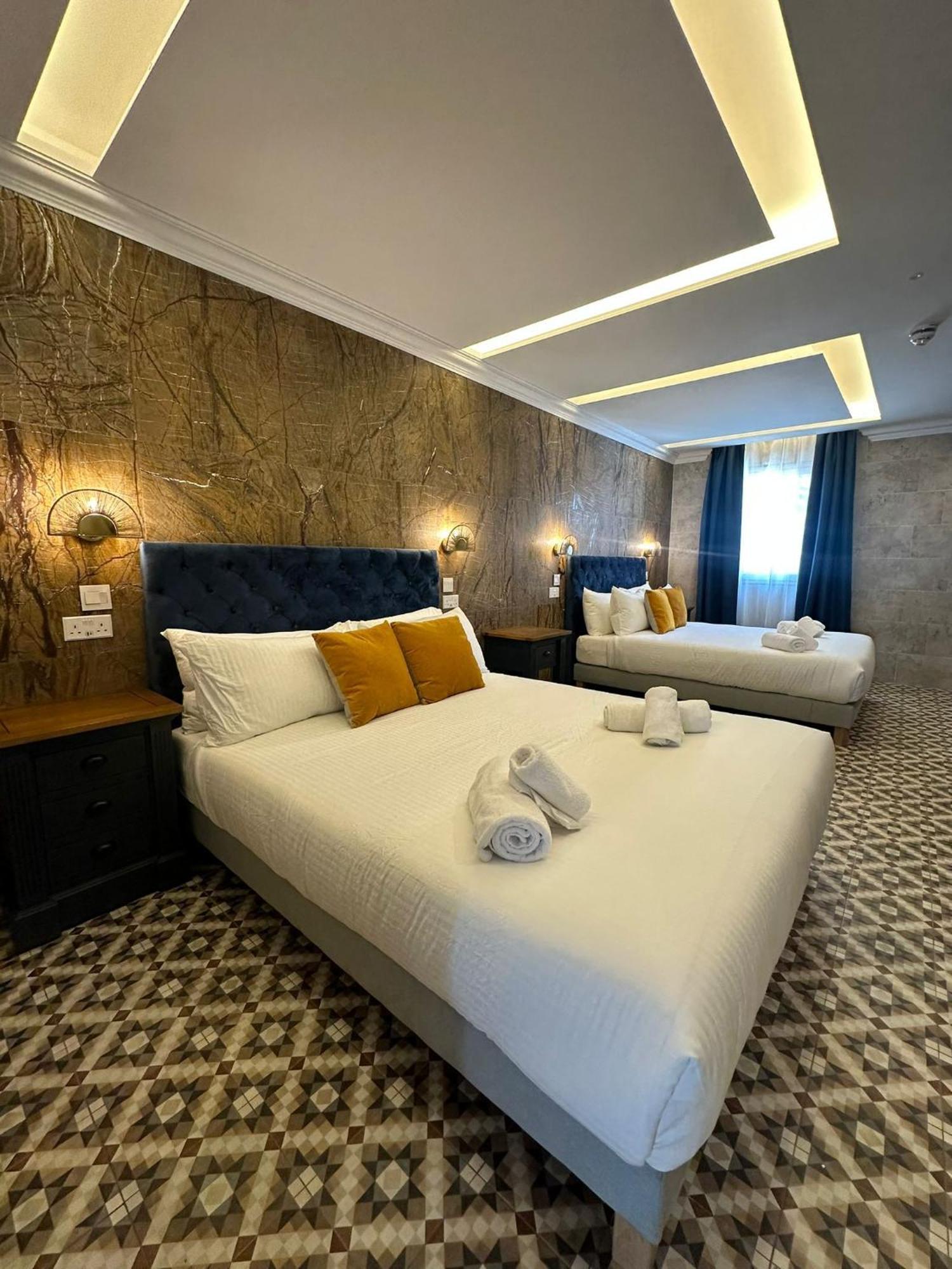 Balcony Hotel Saint Julian's Екстер'єр фото
