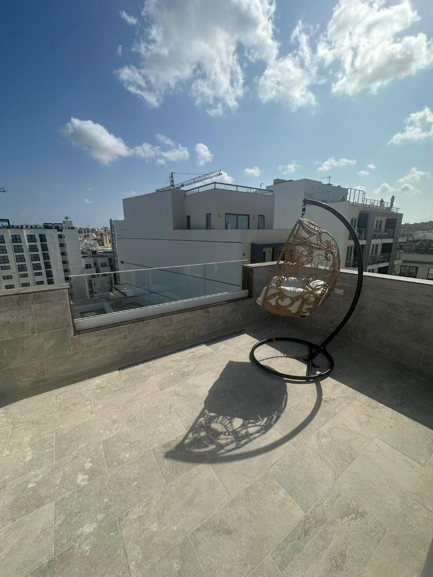 Balcony Hotel Saint Julian's Екстер'єр фото